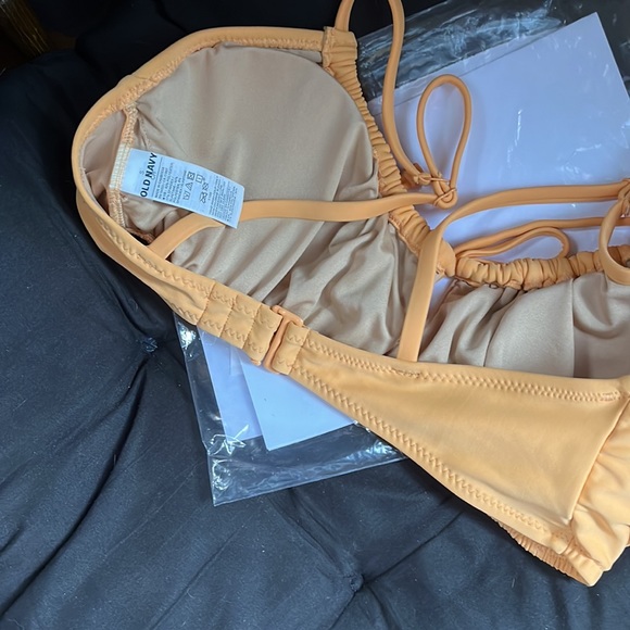 Old navy woman swim top. Brand new - Picture 2 of 4